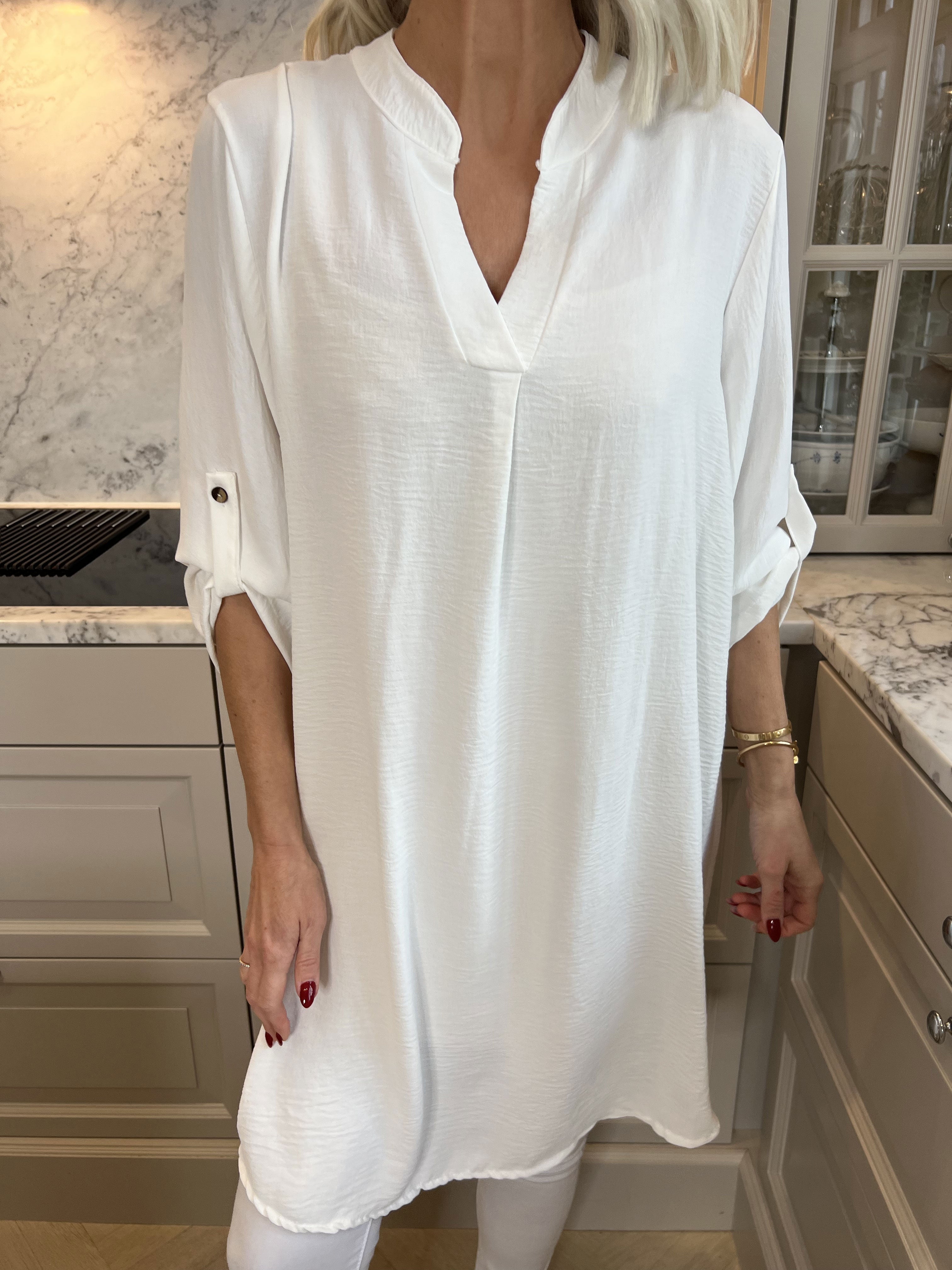 Vanesa Dress - Lätt och luftig klänning i enfärgade färger